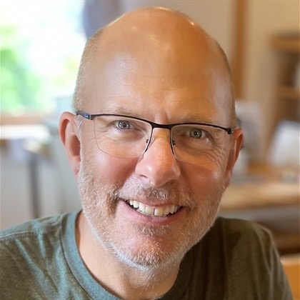 Russ H Headshot
